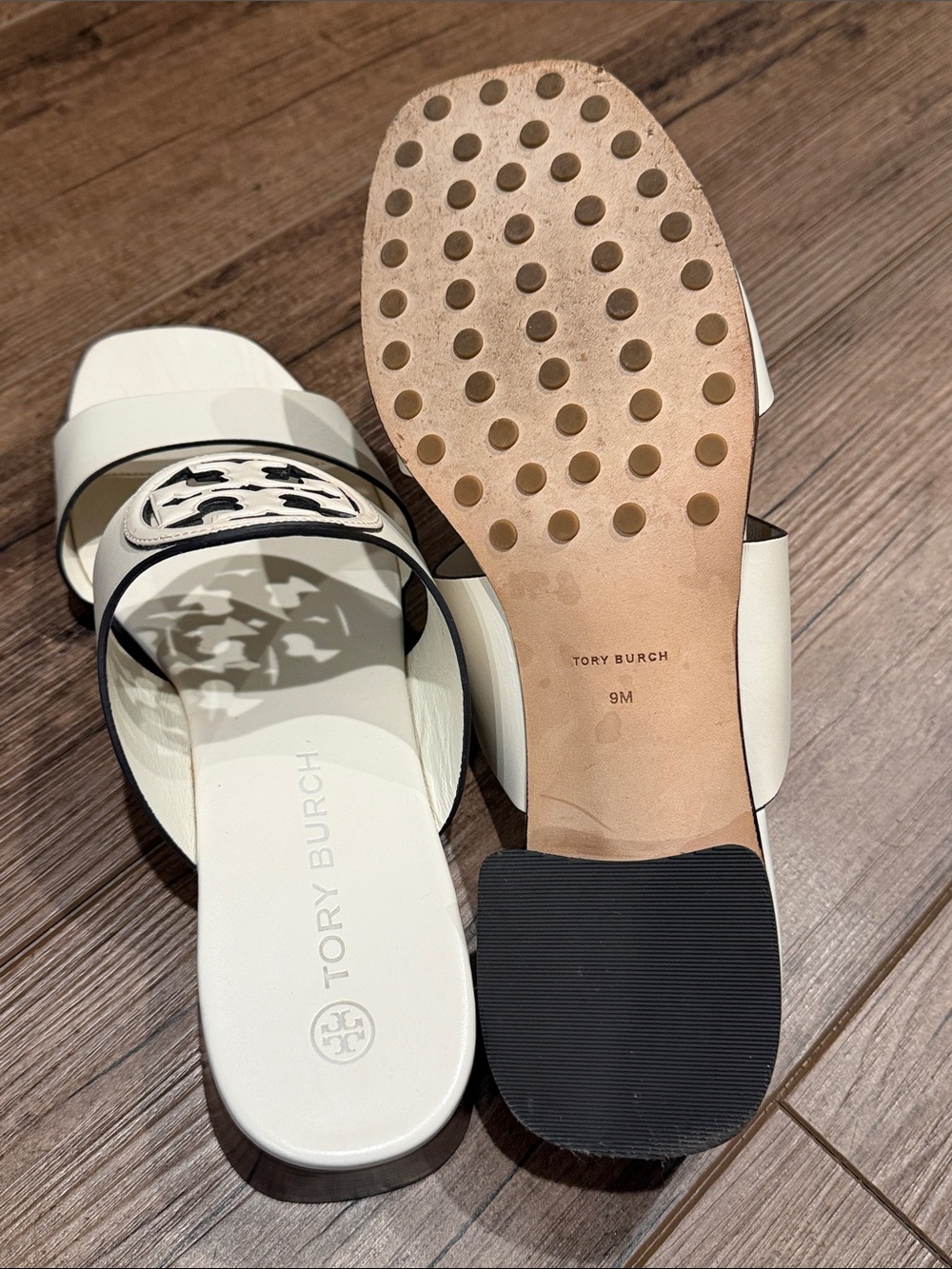 Tory Burch white Leather Slide Sandals with Logo Cutout - Picture 3 of 4